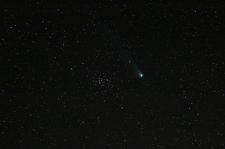 Comet C/2001 Q4 (Neat)